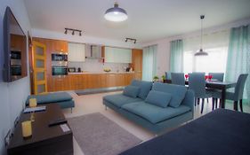 Surf And Stones Apartment