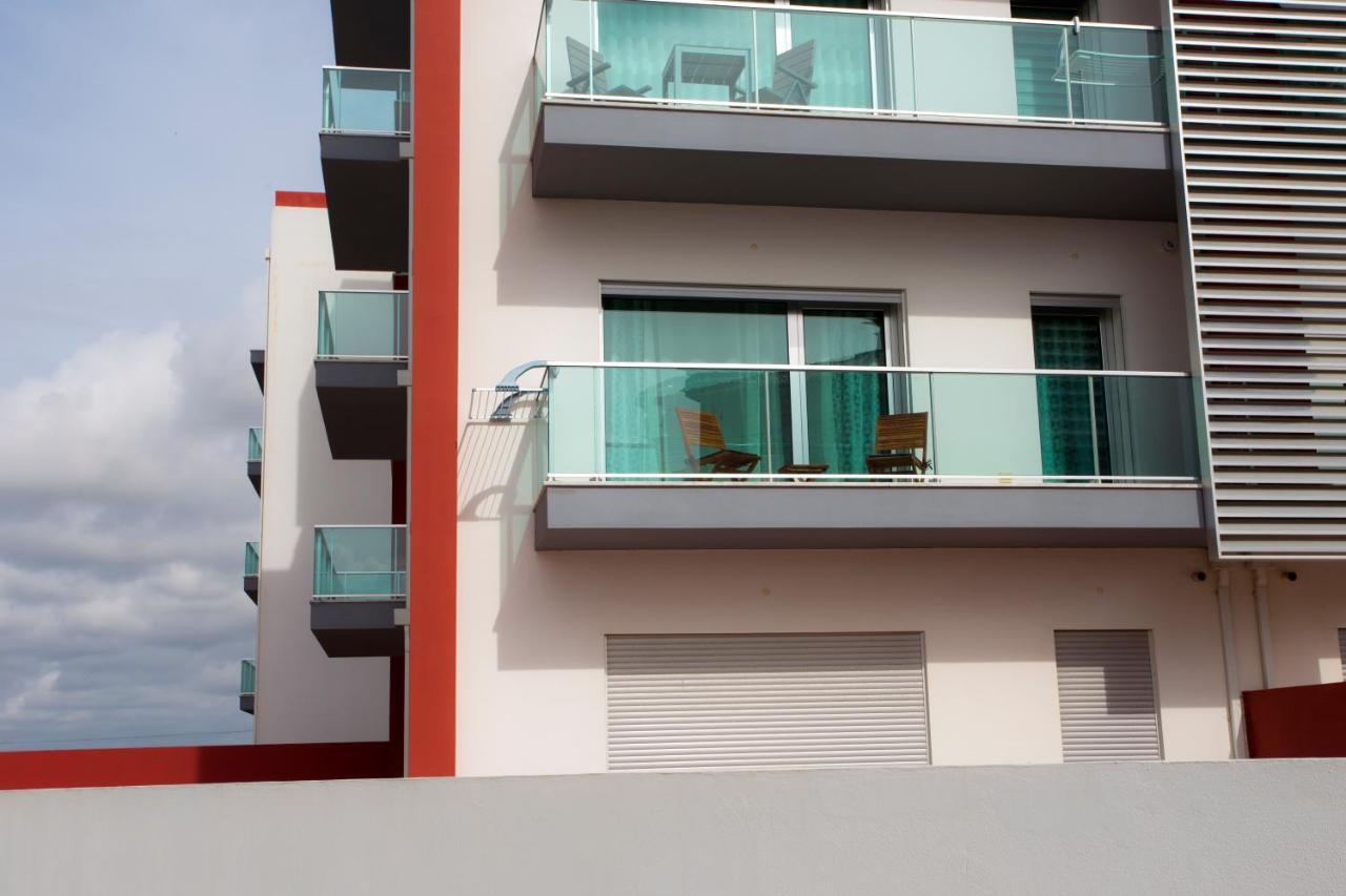 Surf And Stones Apartment Peniche Exterior foto